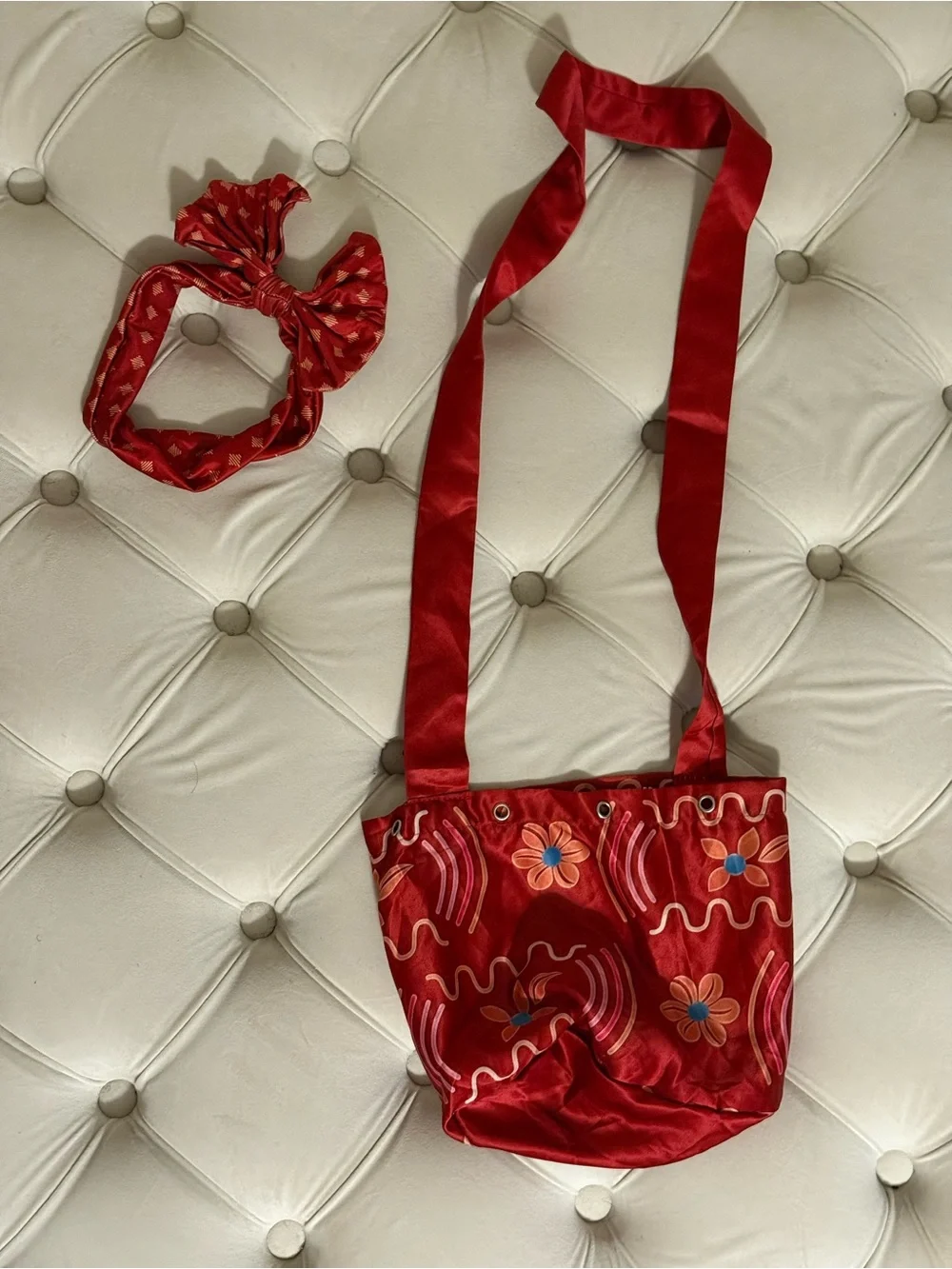 Disney Encanto Dolores Madrigal Costume Size 7-8